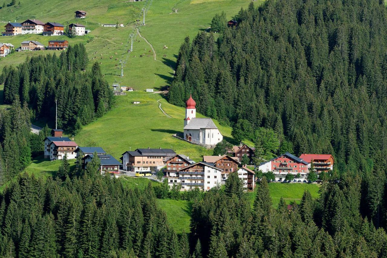 Adler Damuels Gasthof Hotel Exterior photo